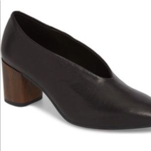 Vagabond Dark Leather Block Heels
